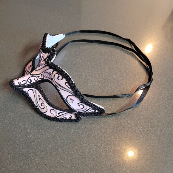 Adult Ladies Black and Pink Parisian Mask Masquerade With Adjustable Straps 0/S - Picture 3 of 3